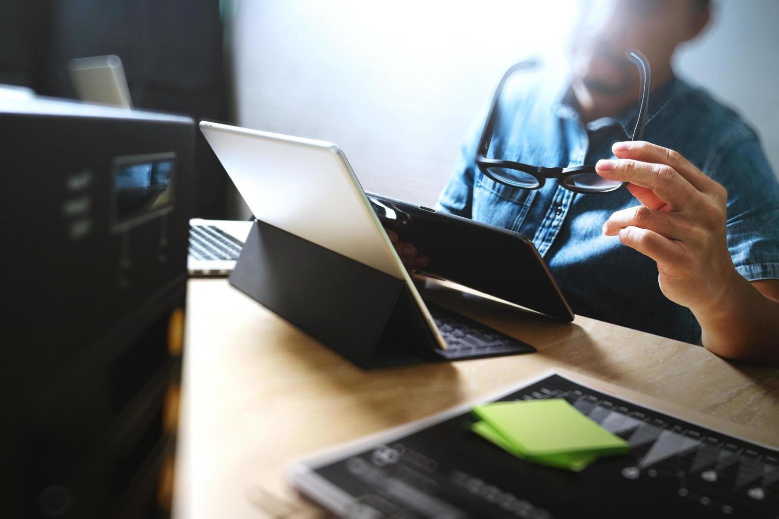 Network security monitoring and real-time threat detection dashboard